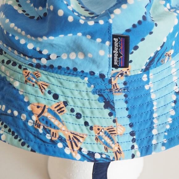 Patagonia Baby Sun Bucket Hat - Kids' with Velcro Strap Size 12M Fish Theme - Picture 5 of 9